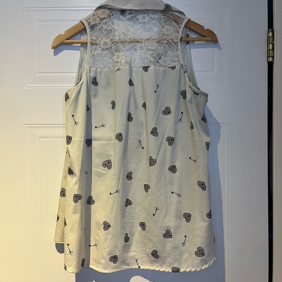 Top - Picture 2 of 2